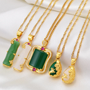 Bamboo Paon Pendant Necklace