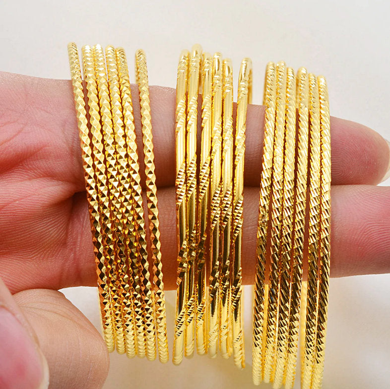 Set of 6 pieces bangles bracelets