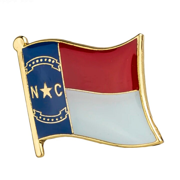 North Carolina State flag lapel pin / USA North Carolina flag clothes brooch / enamel pins / North Carolina flag Badge / North Carolina pin