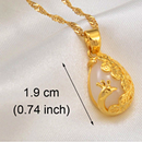 Bamboo Paon Pendant Necklace